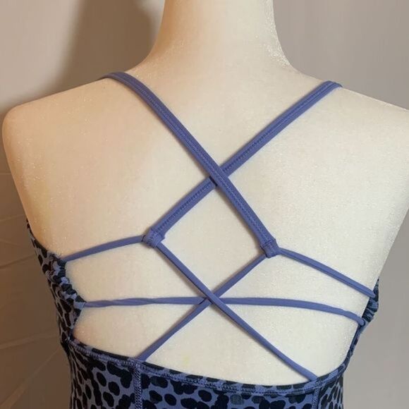 Lululemon Dancing Warrior Tank - Picture 6 of 8